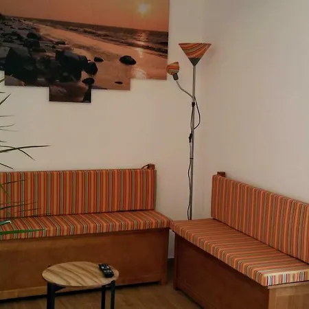 D.ana * לאגוּ‏ש